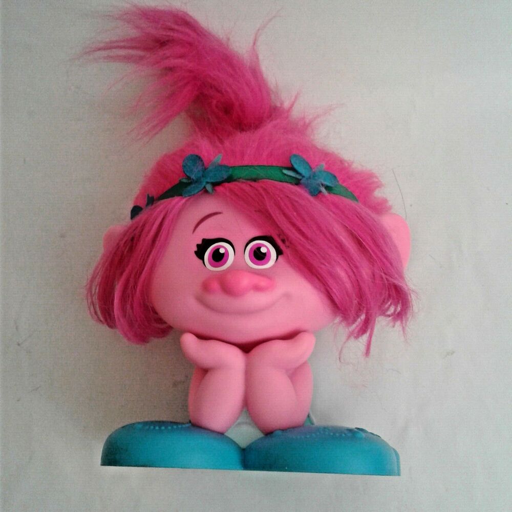 Just Play Trolls Poppy Pink Roll Play Pretend Styling Station Standing Head 12" - Picture 7 of 8